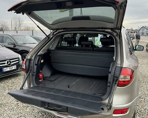 Бежевый Рено Колеос, объемом двигателя 2 л и пробегом 263 тыс. км за 13500 $, фото 27 на Automoto.ua