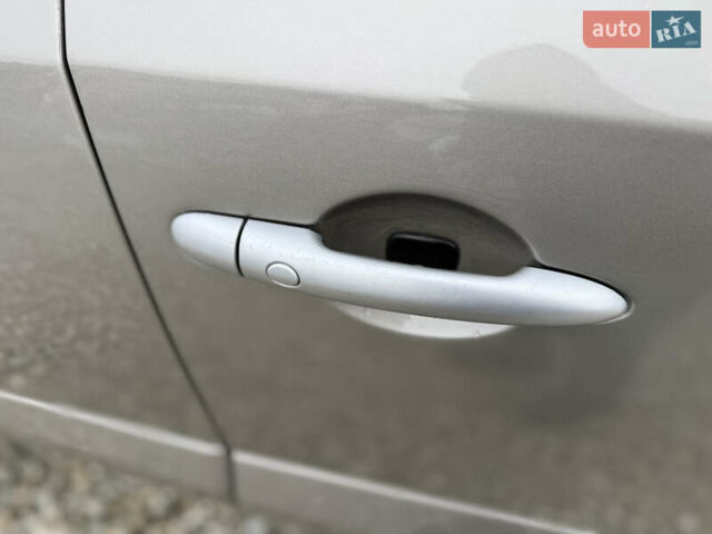 Бежевый Рено Колеос, объемом двигателя 2 л и пробегом 263 тыс. км за 13500 $, фото 43 на Automoto.ua