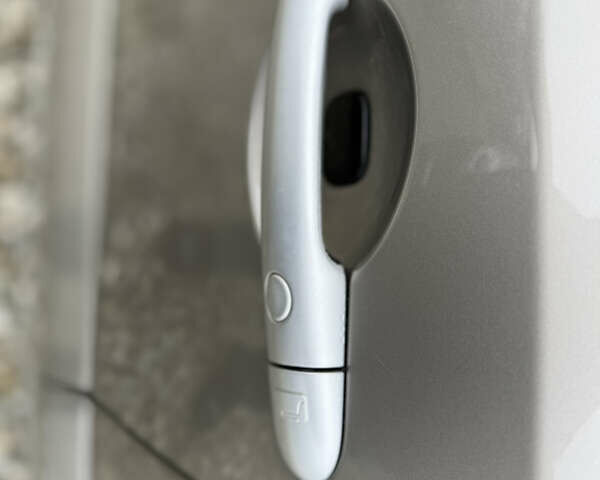 Бежевый Рено Колеос, объемом двигателя 2 л и пробегом 263 тыс. км за 13500 $, фото 41 на Automoto.ua