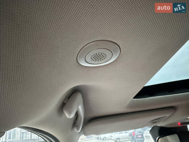 Бежевый Рено Колеос, объемом двигателя 2 л и пробегом 247 тыс. км за 21600 $, фото 48 на Automoto.ua