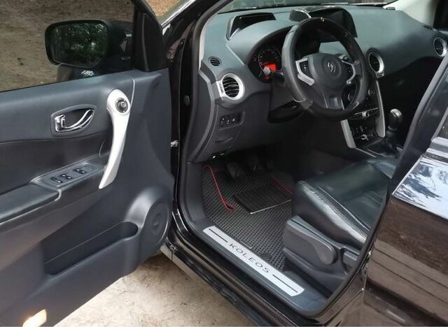 Чорний Рено Колеос, об'ємом двигуна 2 л та пробігом 303 тис. км за 6500 $, фото 11 на Automoto.ua