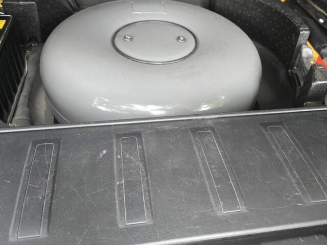 Черный Рено Колеос, объемом двигателя 2.5 л и пробегом 173 тыс. км за 8650 $, фото 9 на Automoto.ua