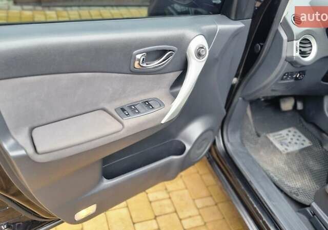 Черный Рено Колеос, объемом двигателя 2.45 л и пробегом 232 тыс. км за 8600 $, фото 13 на Automoto.ua