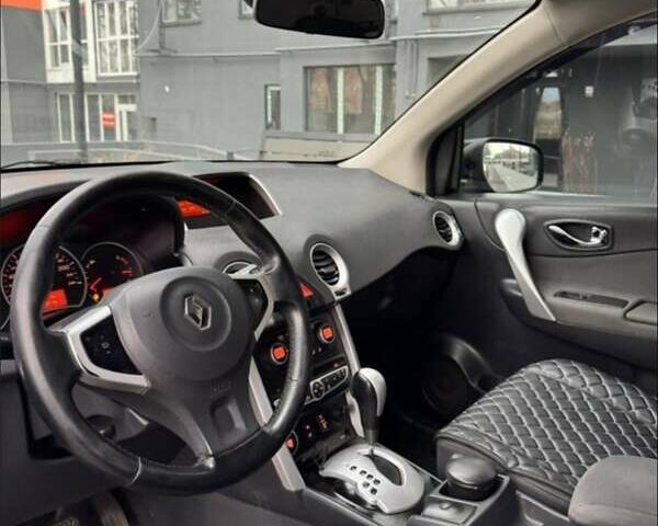 Черный Рено Колеос, объемом двигателя 2.5 л и пробегом 245 тыс. км за 7300 $, фото 2 на Automoto.ua