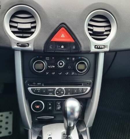 Черный Рено Колеос, объемом двигателя 2.45 л и пробегом 232 тыс. км за 8600 $, фото 9 на Automoto.ua