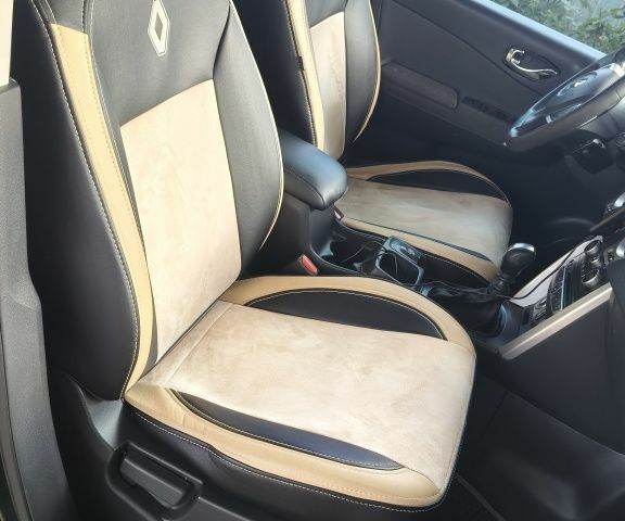 Черный Рено Колеос, объемом двигателя 2.5 л и пробегом 300 тыс. км за 8600 $, фото 4 на Automoto.ua