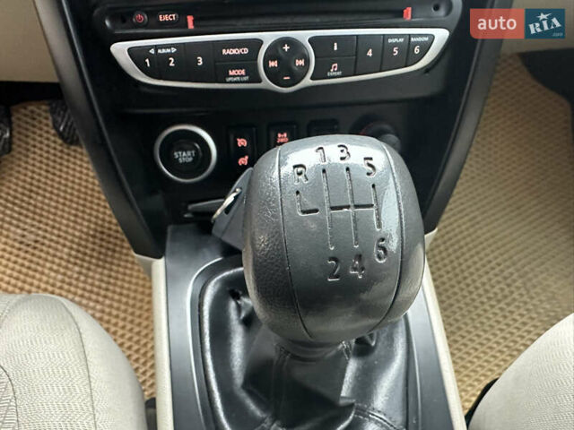 Черный Рено Колеос, объемом двигателя 2 л и пробегом 233 тыс. км за 8500 $, фото 28 на Automoto.ua