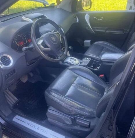 Черный Рено Колеос, объемом двигателя 2 л и пробегом 306 тыс. км за 3500 $, фото 4 на Automoto.ua