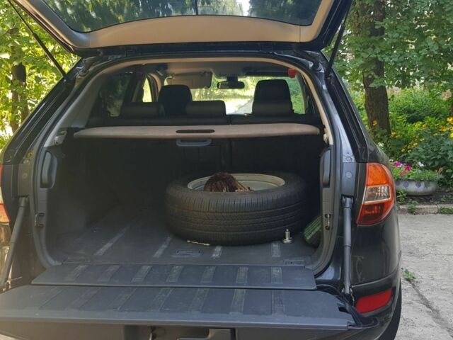 Черный Рено Колеос, объемом двигателя 2.5 л и пробегом 199 тыс. км за 8500 $, фото 2 на Automoto.ua