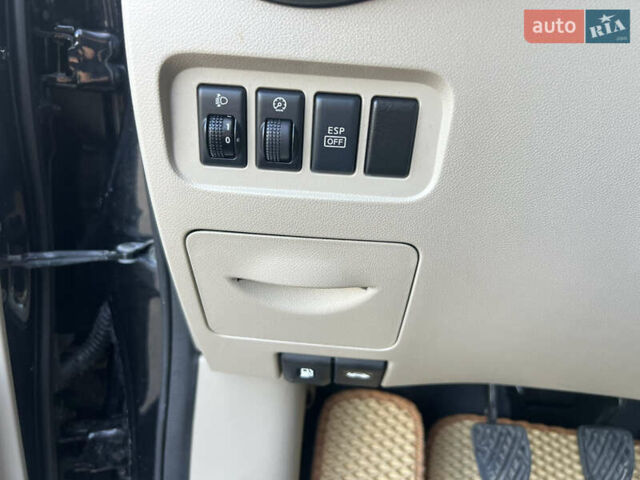 Черный Рено Колеос, объемом двигателя 2 л и пробегом 232 тыс. км за 8999 $, фото 25 на Automoto.ua