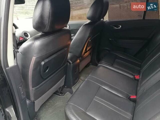 Черный Рено Колеос, объемом двигателя 2.5 л и пробегом 240 тыс. км за 6700 $, фото 22 на Automoto.ua