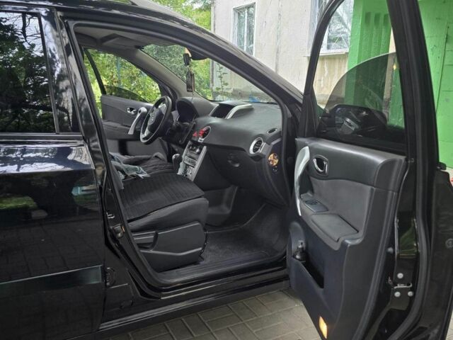 Черный Рено Колеос, объемом двигателя 2.5 л и пробегом 173 тыс. км за 8650 $, фото 3 на Automoto.ua