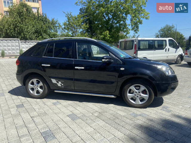 Черный Рено Колеос, объемом двигателя 2 л и пробегом 199 тыс. км за 8750 $, фото 4 на Automoto.ua