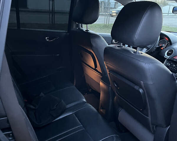 Черный Рено Колеос, объемом двигателя 2 л и пробегом 340 тыс. км за 7700 $, фото 13 на Automoto.ua