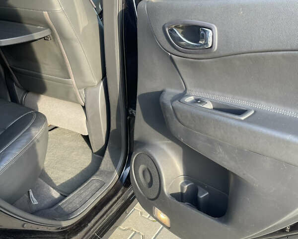 Чорний Рено Колеос, об'ємом двигуна 2 л та пробігом 340 тис. км за 7900 $, фото 22 на Automoto.ua