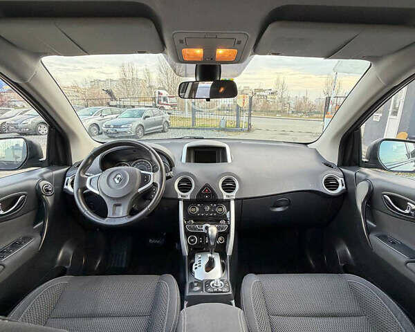 Черный Рено Колеос, объемом двигателя 2 л и пробегом 239 тыс. км за 11350 $, фото 6 на Automoto.ua