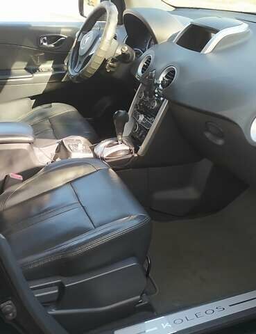 Черный Рено Колеос, объемом двигателя 2 л и пробегом 305 тыс. км за 9600 $, фото 20 на Automoto.ua