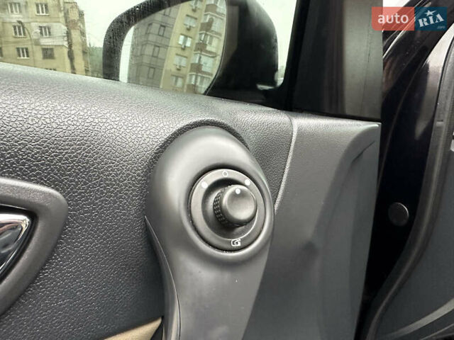 Черный Рено Колеос, объемом двигателя 2 л и пробегом 171 тыс. км за 11400 $, фото 33 на Automoto.ua