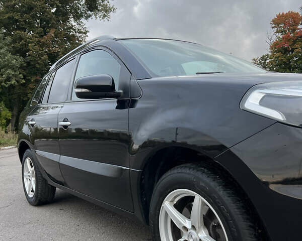 Черный Рено Колеос, объемом двигателя 2 л и пробегом 250 тыс. км за 12250 $, фото 9 на Automoto.ua