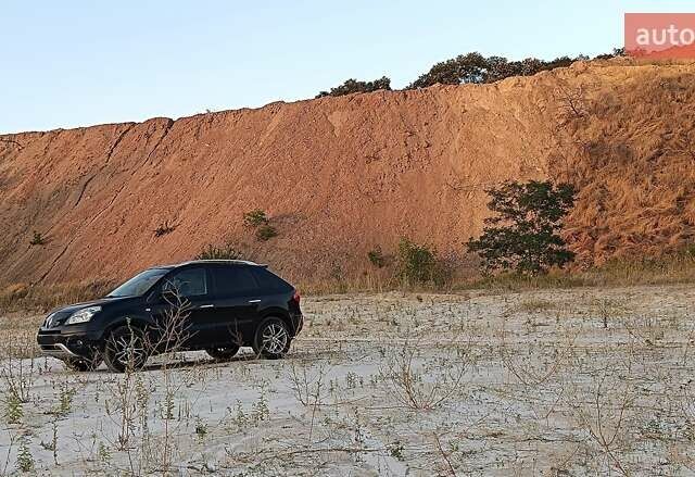 Черный Рено Колеос, объемом двигателя 2 л и пробегом 305 тыс. км за 9600 $, фото 4 на Automoto.ua