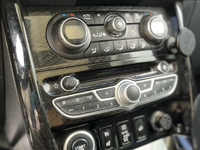 Черный Рено Колеос, объемом двигателя 2 л и пробегом 320 тыс. км за 9800 $, фото 3 на Automoto.ua