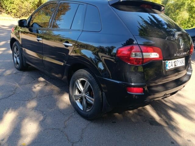 Черный Рено Колеос, объемом двигателя 2.5 л и пробегом 235 тыс. км за 7400 $, фото 5 на Automoto.ua