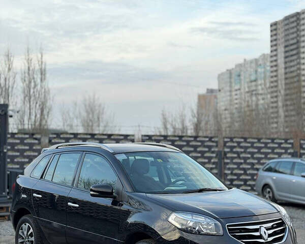 Черный Рено Колеос, объемом двигателя 2 л и пробегом 239 тыс. км за 11350 $, фото 2 на Automoto.ua