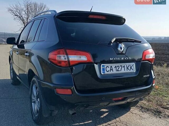 Черный Рено Колеос, объемом двигателя 2.5 л и пробегом 230 тыс. км за 7500 $, фото 3 на Automoto.ua