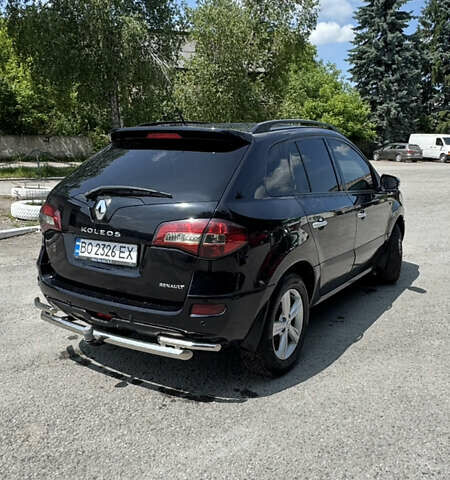 Черный Рено Колеос, объемом двигателя 2.5 л и пробегом 236 тыс. км за 9200 $, фото 2 на Automoto.ua