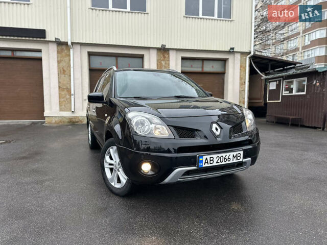Черный Рено Колеос, объемом двигателя 2 л и пробегом 171 тыс. км за 11400 $, фото 3 на Automoto.ua