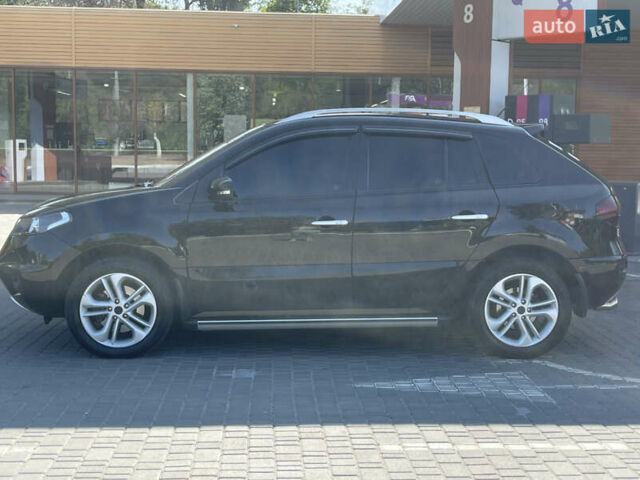 Чорний Рено Колеос, об'ємом двигуна 2 л та пробігом 286 тис. км за 10700 $, фото 4 на Automoto.ua