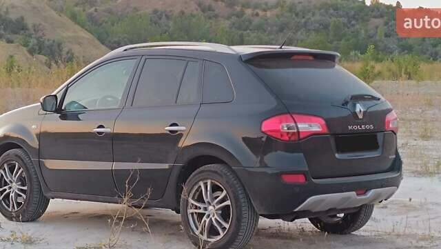 Черный Рено Колеос, объемом двигателя 2 л и пробегом 305 тыс. км за 9600 $, фото 8 на Automoto.ua