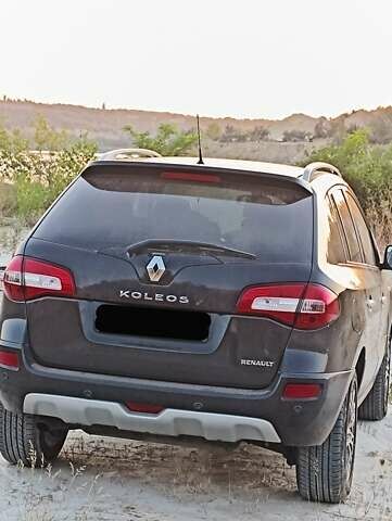 Черный Рено Колеос, объемом двигателя 2 л и пробегом 305 тыс. км за 9600 $, фото 13 на Automoto.ua