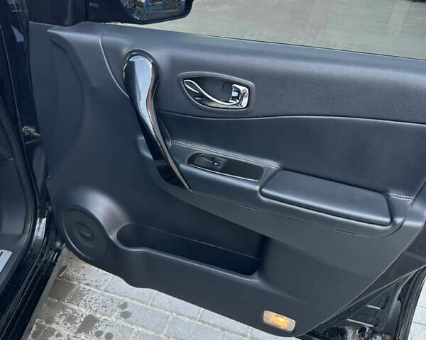 Черный Рено Колеос, объемом двигателя 2.49 л и пробегом 230 тыс. км за 9777 $, фото 9 на Automoto.ua