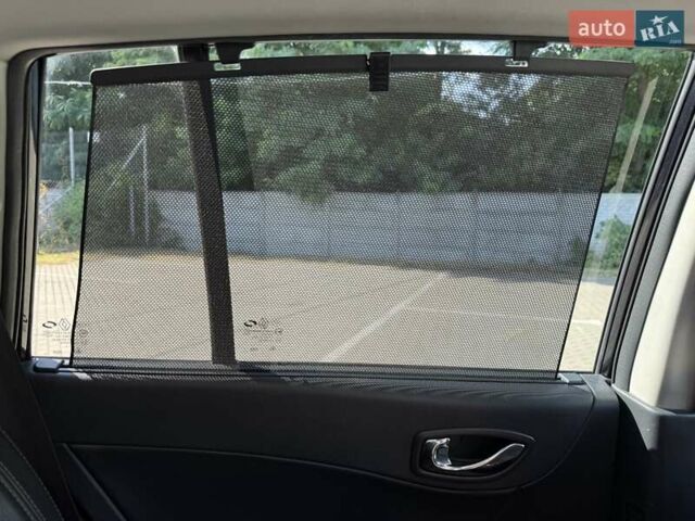 Черный Рено Колеос, объемом двигателя 2 л и пробегом 192 тыс. км за 10900 $, фото 26 на Automoto.ua