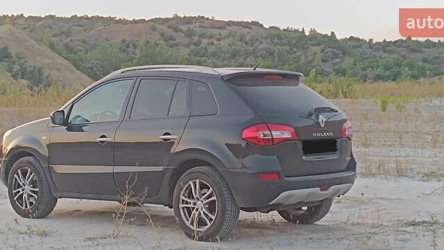 Черный Рено Колеос, объемом двигателя 2 л и пробегом 305 тыс. км за 9600 $, фото 11 на Automoto.ua