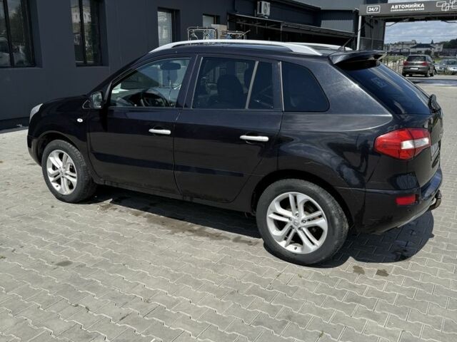 Черный Рено Колеос, объемом двигателя 2 л и пробегом 320 тыс. км за 9800 $, фото 1 на Automoto.ua