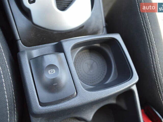 Черный Рено Колеос, объемом двигателя 2.49 л и пробегом 95 тыс. км за 8999 $, фото 22 на Automoto.ua