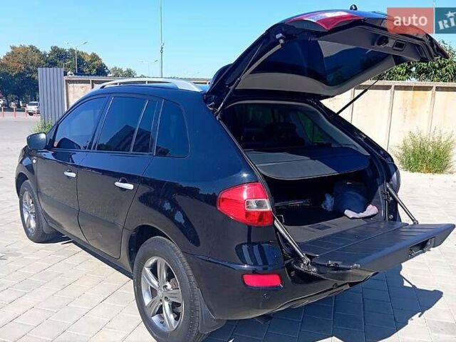 Черный Рено Колеос, объемом двигателя 2.5 л и пробегом 230 тыс. км за 7500 $, фото 5 на Automoto.ua