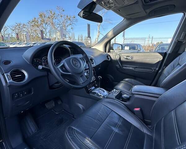 Черный Рено Колеос, объемом двигателя 2 л и пробегом 240 тыс. км за 13900 $, фото 16 на Automoto.ua