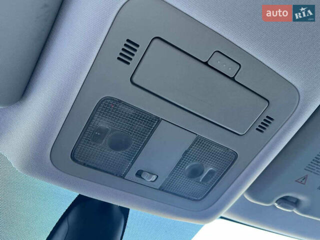 Чорний Рено Колеос, об'ємом двигуна 2.5 л та пробігом 222 тис. км за 10290 $, фото 35 на Automoto.ua