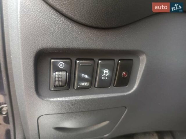 Чорний Рено Колеос, об'ємом двигуна 2 л та пробігом 178 тис. км за 12350 $, фото 36 на Automoto.ua