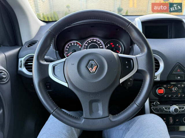 Черный Рено Колеос, объемом двигателя 2.45 л и пробегом 188 тыс. км за 12000 $, фото 57 на Automoto.ua