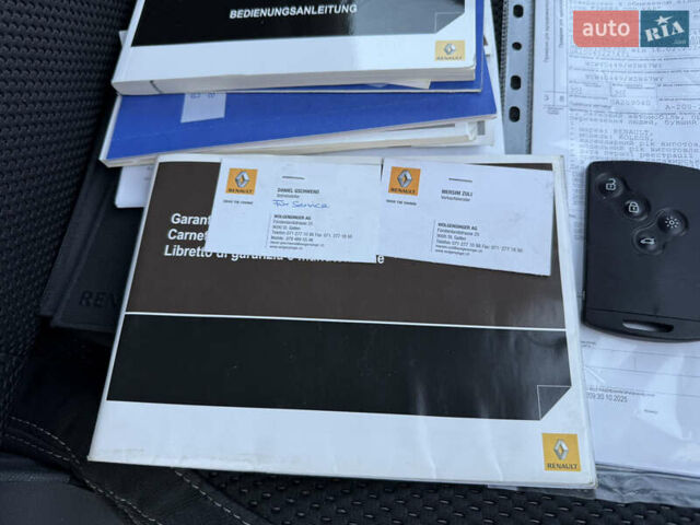 Черный Рено Колеос, объемом двигателя 2.45 л и пробегом 188 тыс. км за 12000 $, фото 106 на Automoto.ua