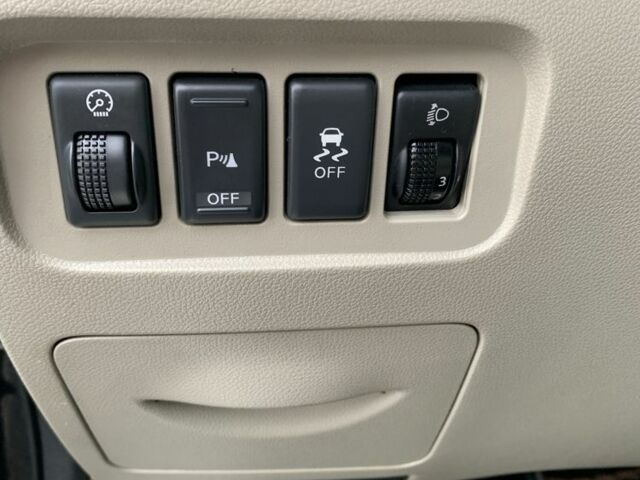 Черный Рено Колеос, объемом двигателя 2 л и пробегом 288 тыс. км за 11800 $, фото 11 на Automoto.ua