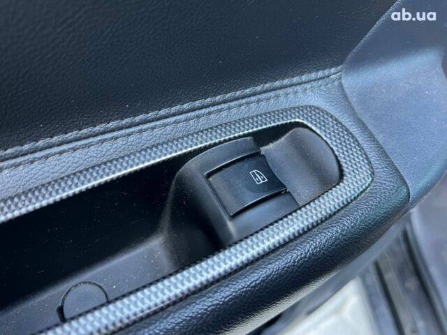 Чорний Рено Колеос, об'ємом двигуна 2.5 л та пробігом 222 тис. км за 10290 $, фото 37 на Automoto.ua