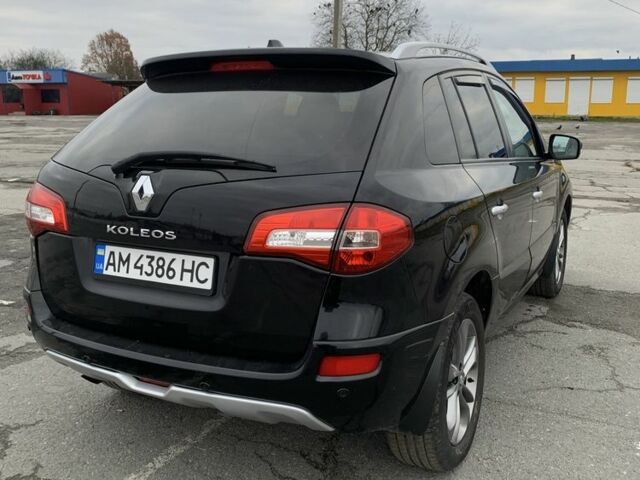 Черный Рено Колеос, объемом двигателя 2 л и пробегом 288 тыс. км за 11800 $, фото 4 на Automoto.ua