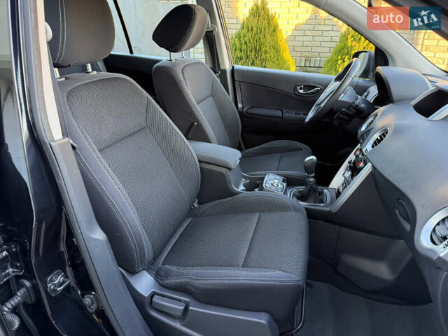 Черный Рено Колеос, объемом двигателя 2.45 л и пробегом 188 тыс. км за 12000 $, фото 77 на Automoto.ua