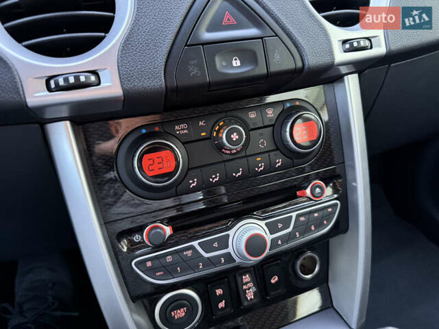 Черный Рено Колеос, объемом двигателя 2.45 л и пробегом 188 тыс. км за 12000 $, фото 68 на Automoto.ua