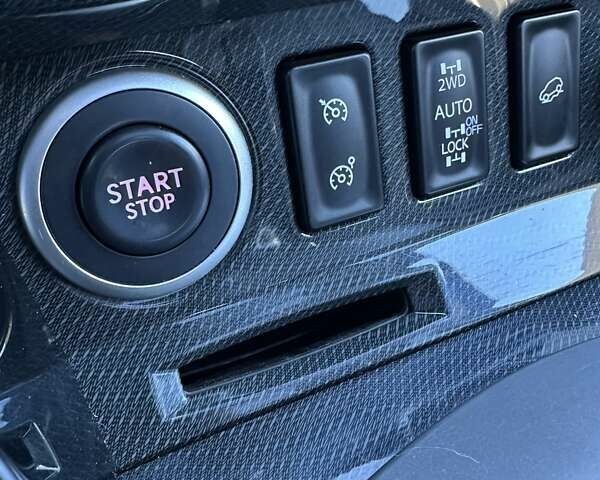 Черный Рено Колеос, объемом двигателя 2 л и пробегом 240 тыс. км за 13900 $, фото 44 на Automoto.ua